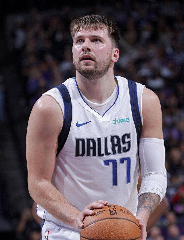 开云体育-关于东契奇回归赛场，大胜首场状态亮眼，德国队观众沸腾！的信息